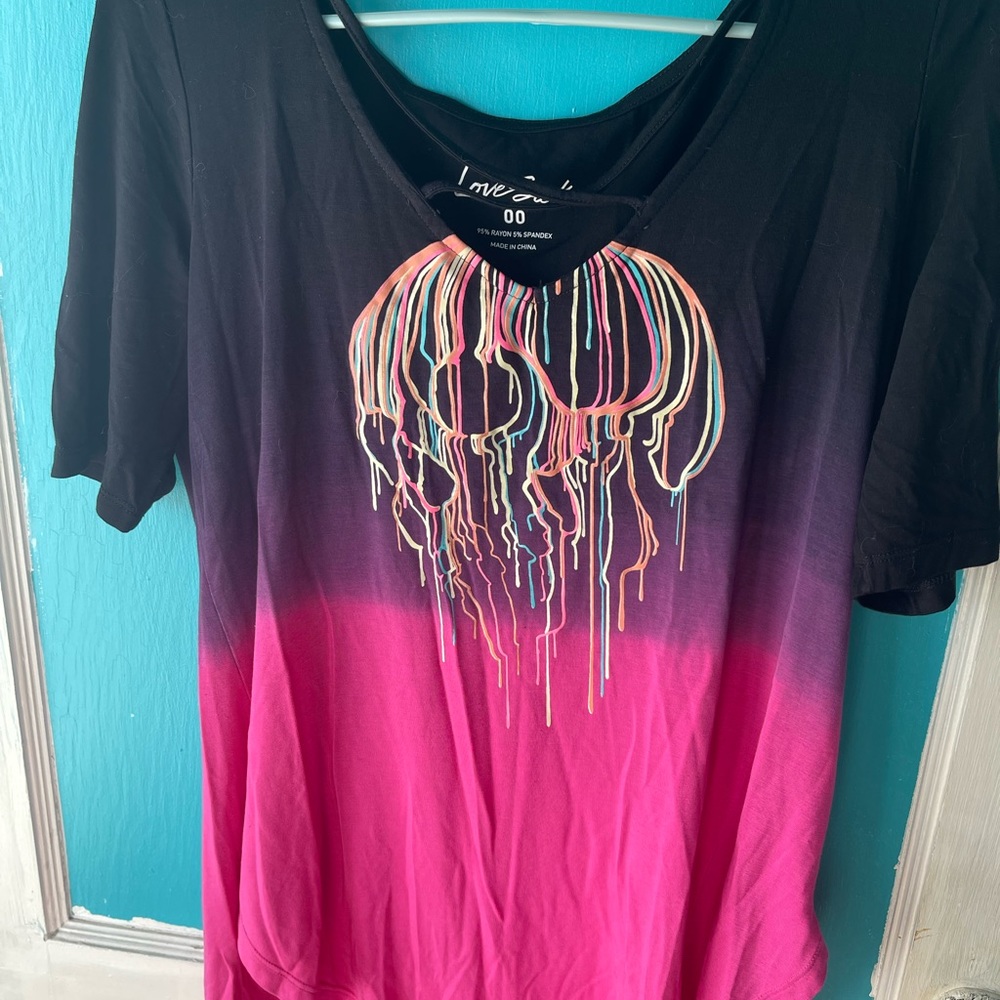 I am selling my torrid clothes that I have and never worn or are too big for me.